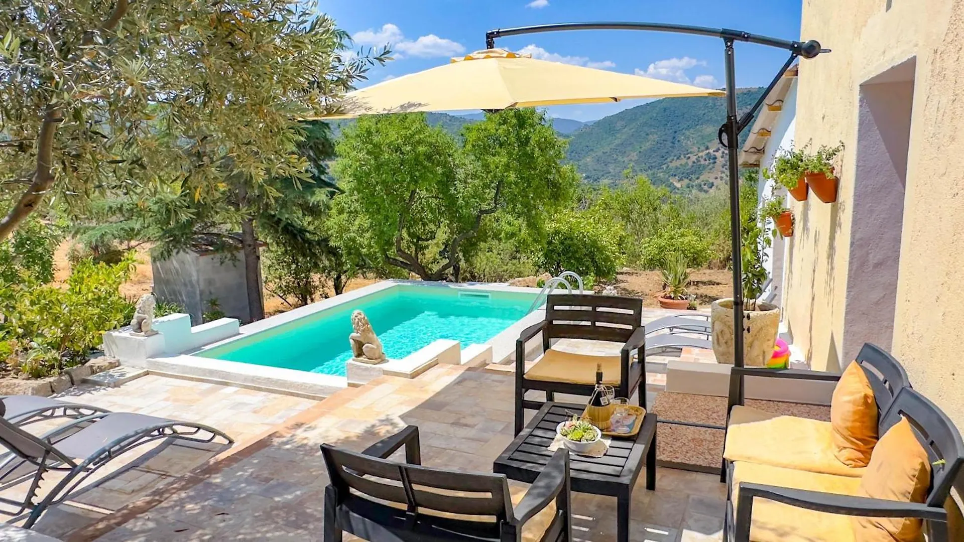 Casa vacanze Villa Ferulas Oliena Italia