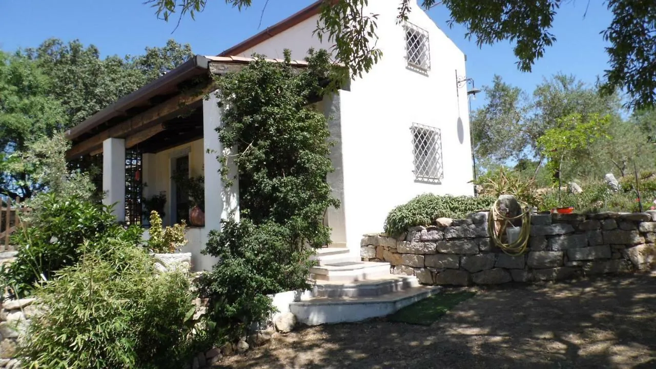 Villa Ferulas Oliena 0*,  Italia